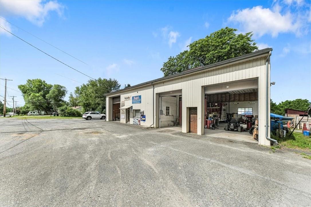 Single Family Route 9g  Dutchess County, NY 12583, MLS-H6310626-25