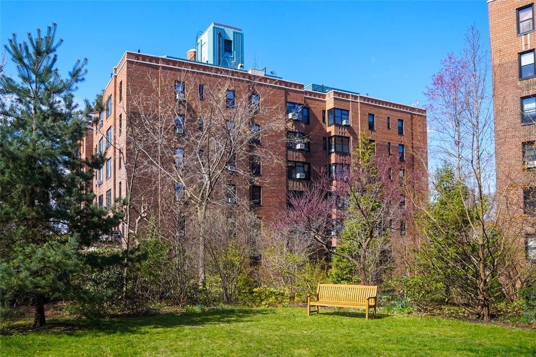 Coop Park  Manhattan, NY 10034, MLS-H6311542-17