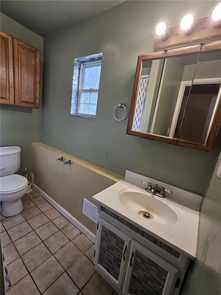 Single Family Bennett  Dutchess County, NY 12601, MLS-H6312021-36
