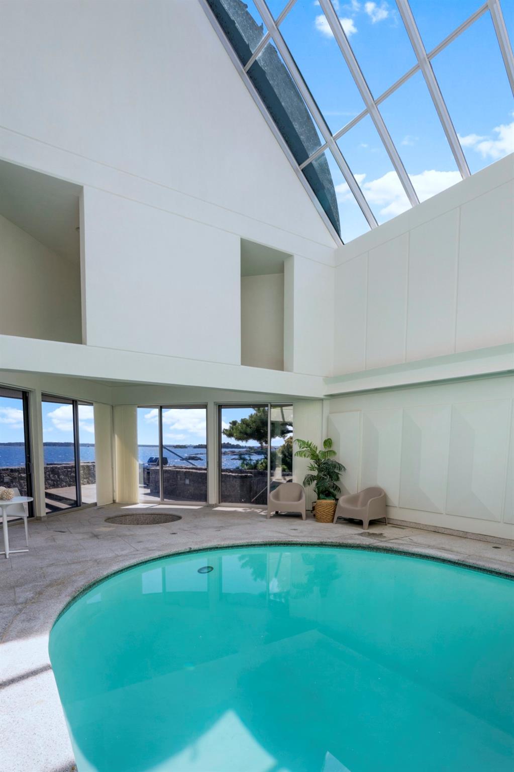 Single Family Beachfront  Westchester County, NY 10805, MLS-H6312112-11