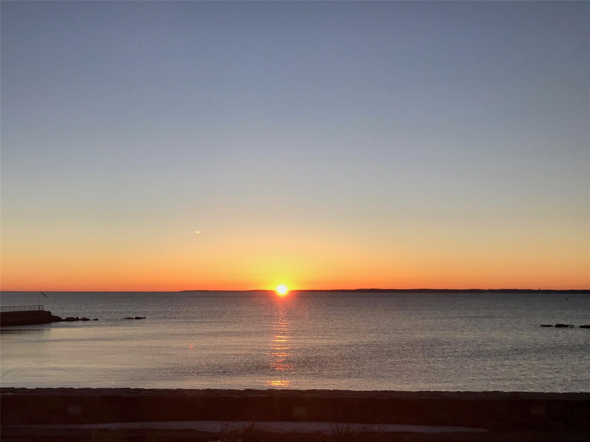 Single Family Beachfront  Westchester County, NY 10805, MLS-H6312112-34