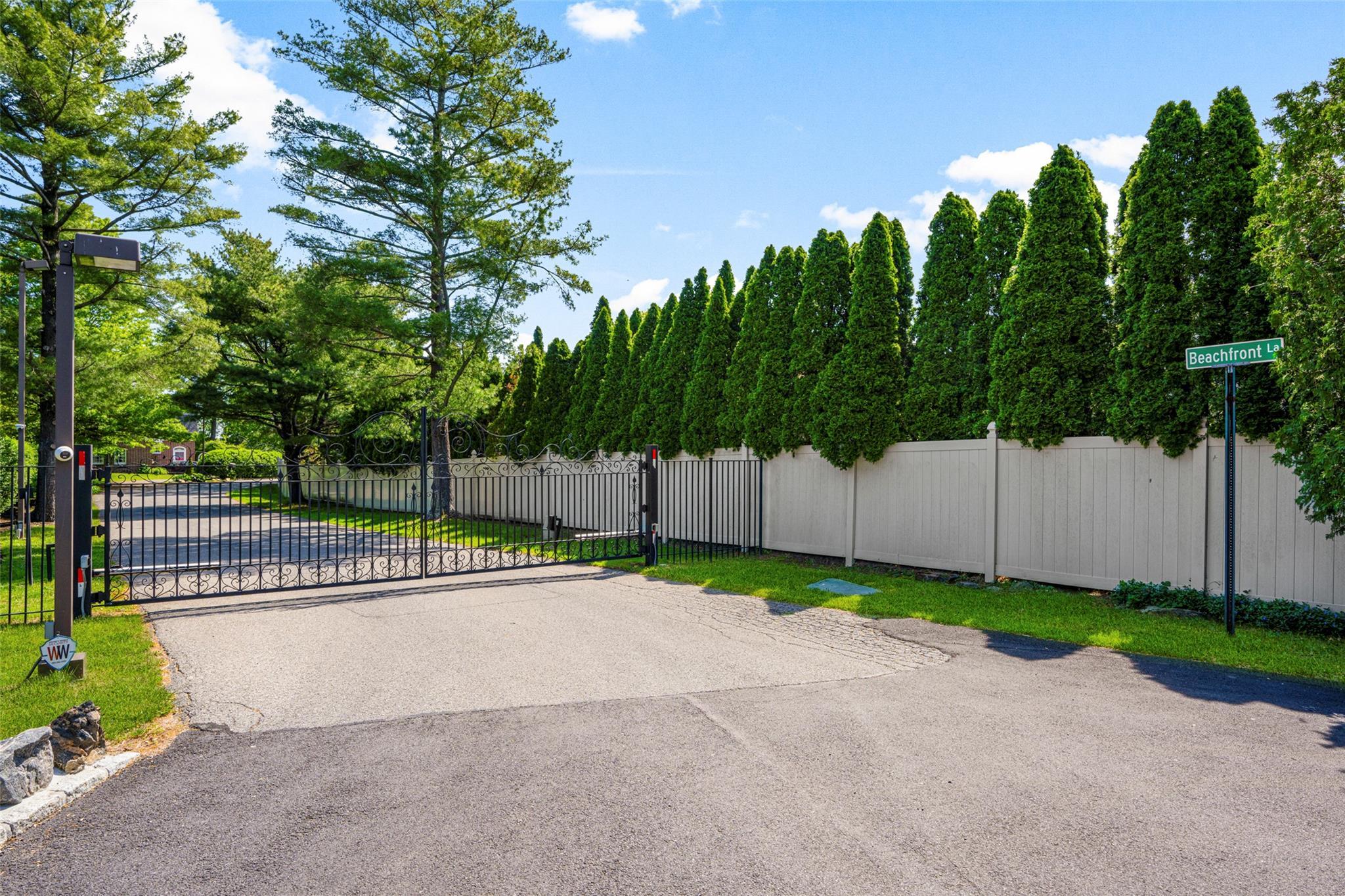 Single Family Beachfront  Westchester County, NY 10805, MLS-H6312112-36