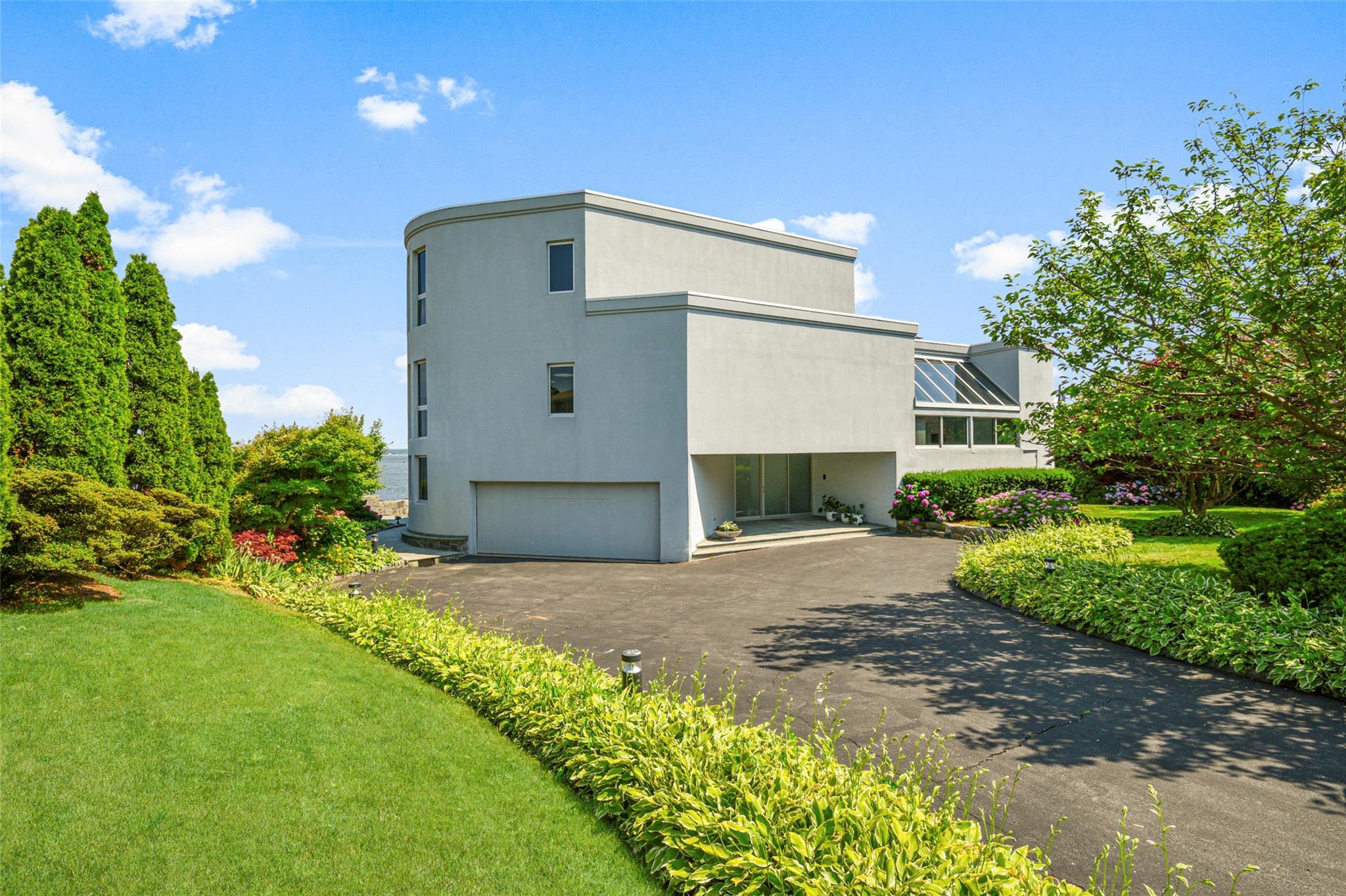 Single Family Beachfront  Westchester County, NY 10805, MLS-H6312112-6