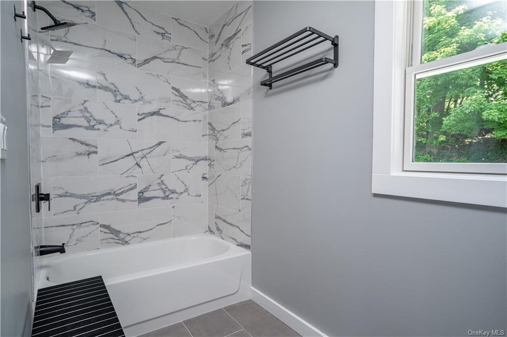 Single Family Route 9w  Rockland County, NY 10960, MLS-H6313034-19