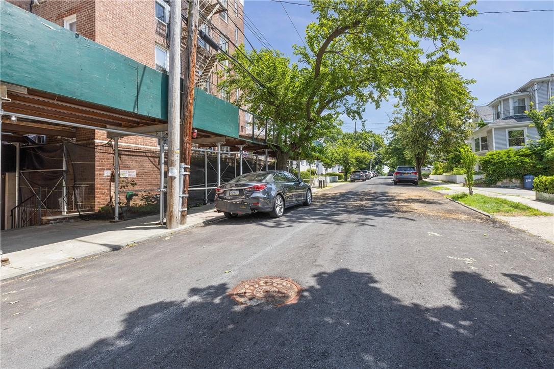 Coop 238th  Bronx, NY 10470, MLS-H6313376-16