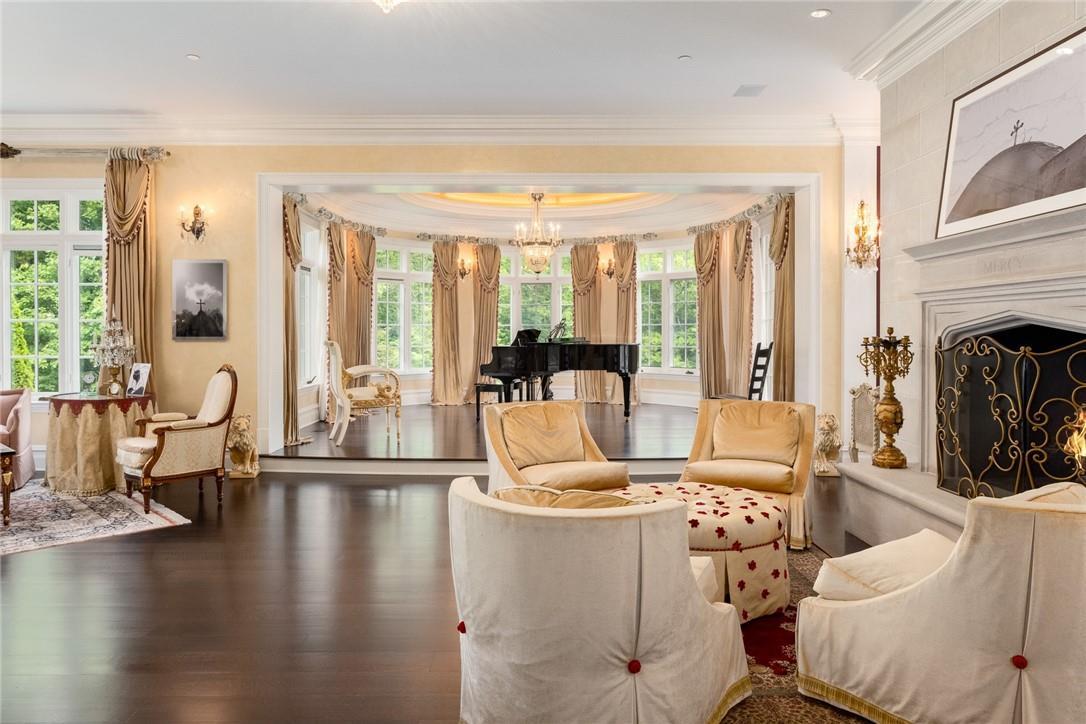 Single Family Cowdray Park  Westchester County, NY 10504, MLS-H6313640-4
