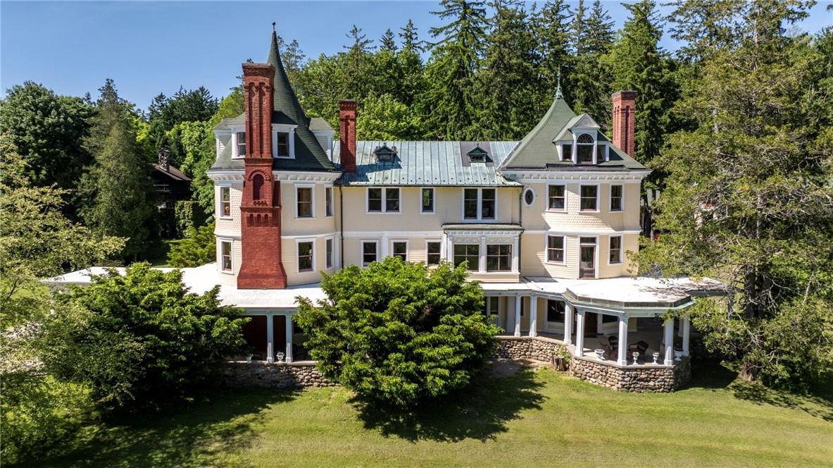Single Family Hitchcock  Dutchess County, NY 12545, MLS-H6314256-2