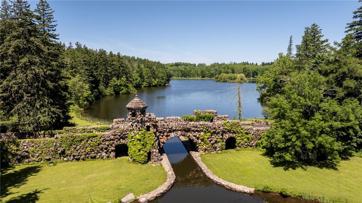 Single Family Hitchcock  Dutchess County, NY 12545, MLS-H6314256-9