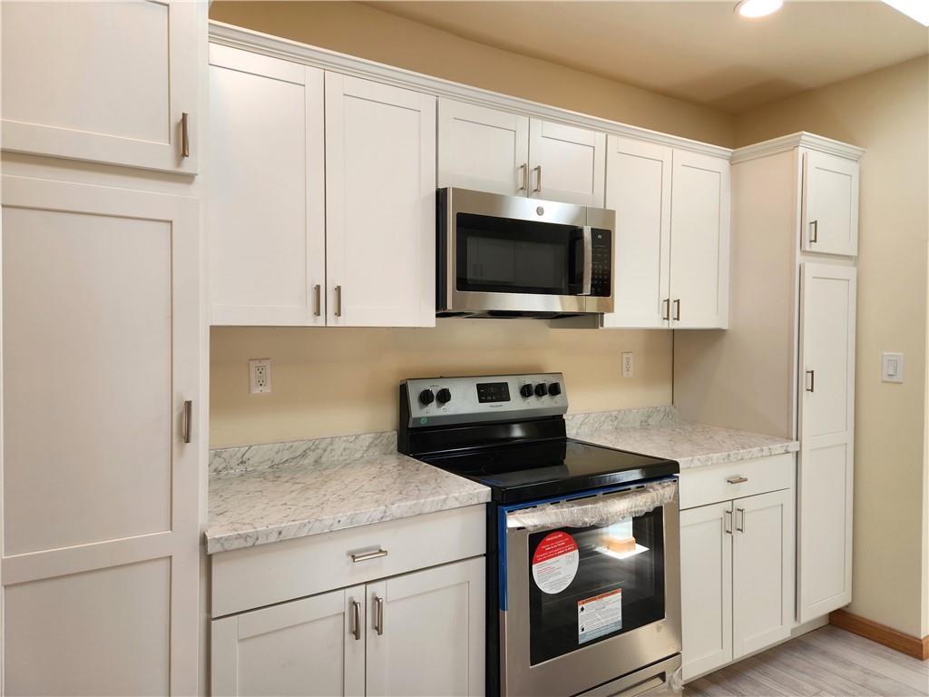 Single Family Starlight  Sullivan County, NY 12778, MLS-H6314910-5