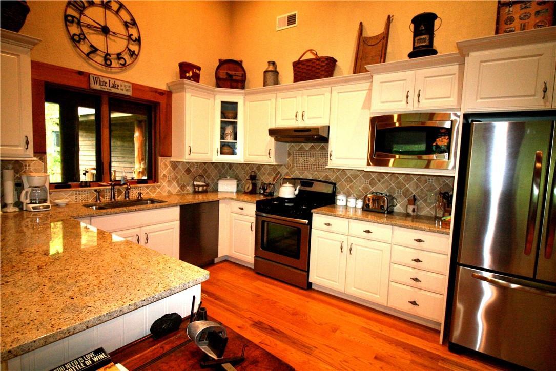 Single Family Woodstone  Sullivan County, NY 12720, MLS-H6315069-5
