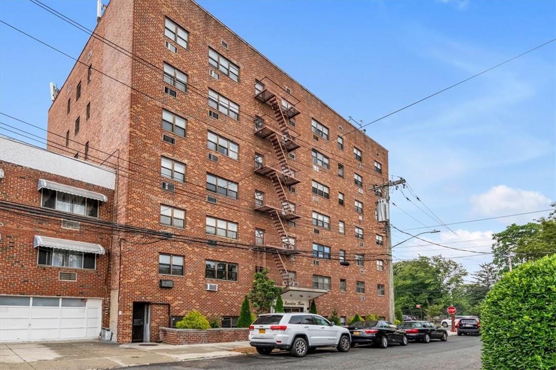 Coop Herkimer  Bronx, NY 10470, MLS-H6315263-12