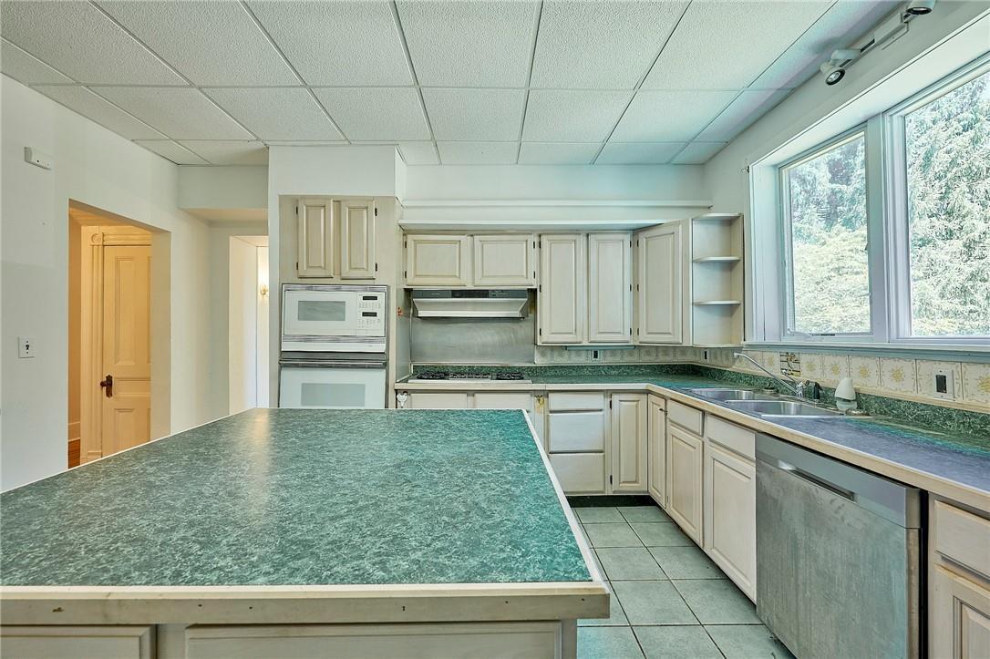 Single Family Swiss Hill  Sullivan County, NY 12748, MLS-H6316396-13