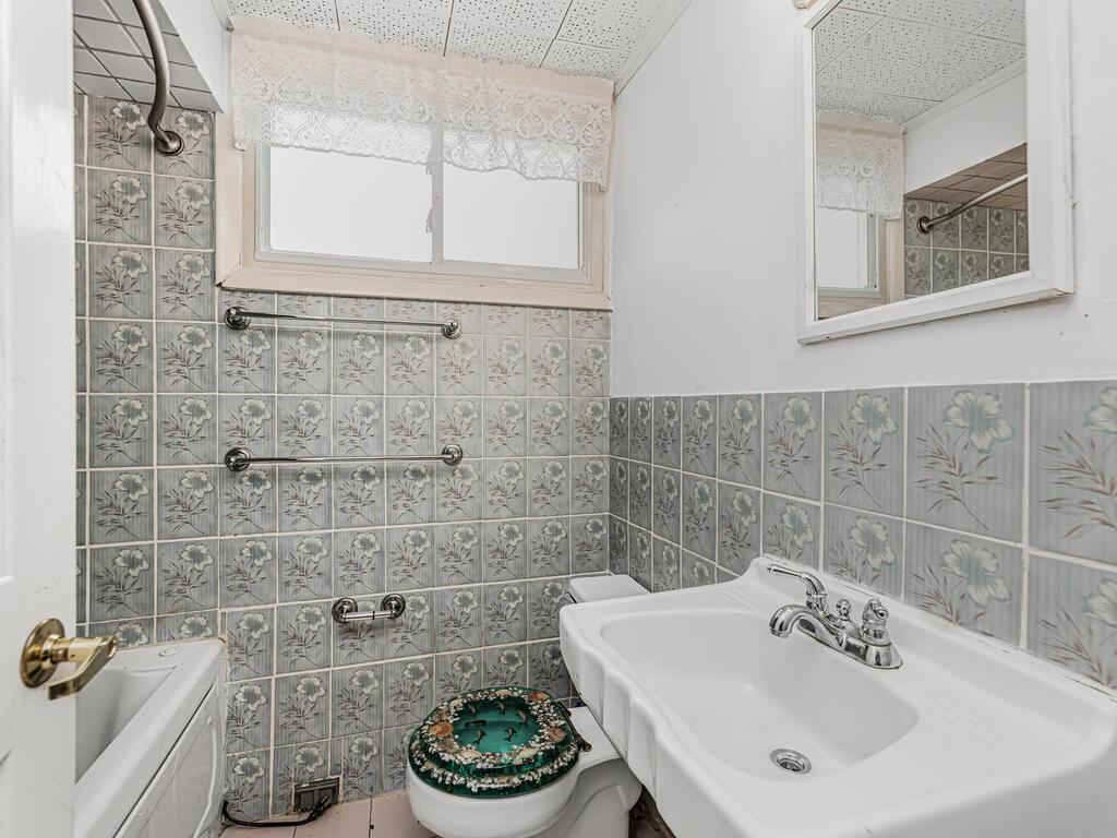 Single Family Belding  Westchester County, NY 10603, MLS-H6316616-26