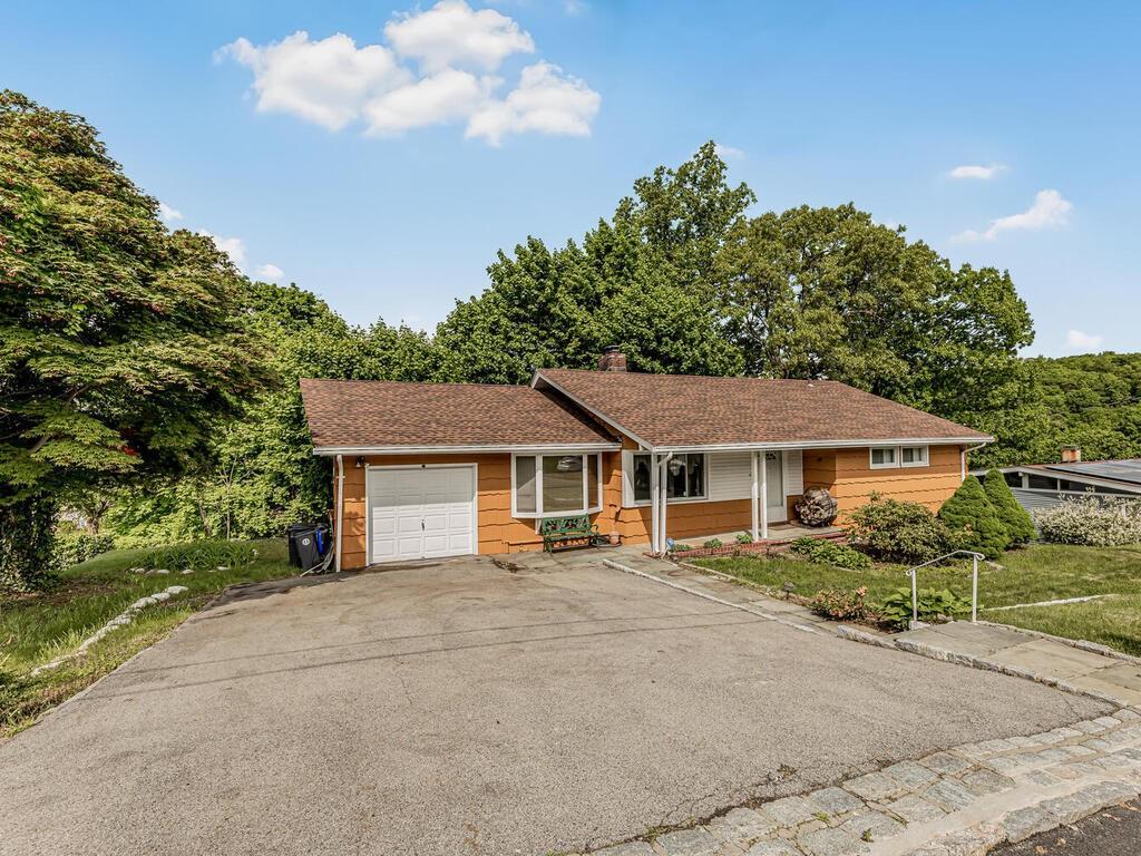 Single Family Belding  Westchester County, NY 10603, MLS-H6316616-4