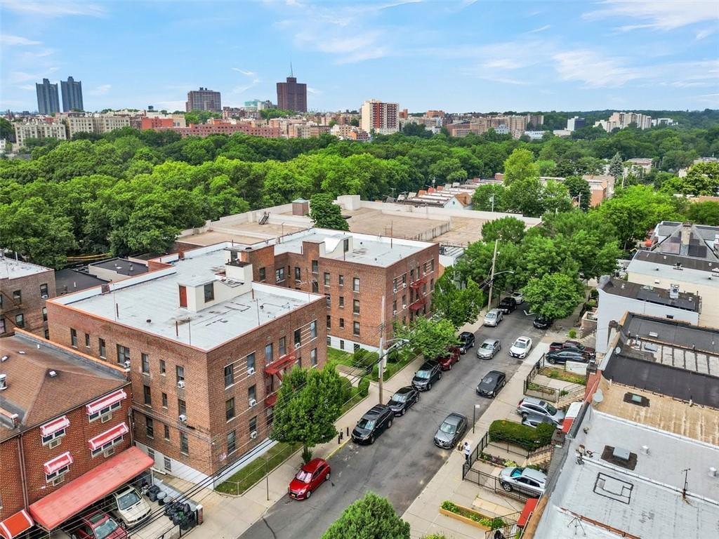 Coop Barker  Bronx, NY 10467, MLS-H6316983-10