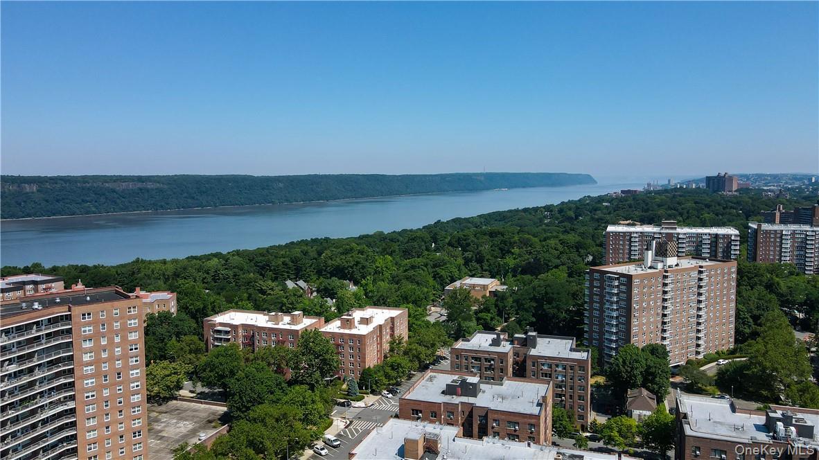 Condo 237th  Bronx, NY 10463, MLS-H6317594-26