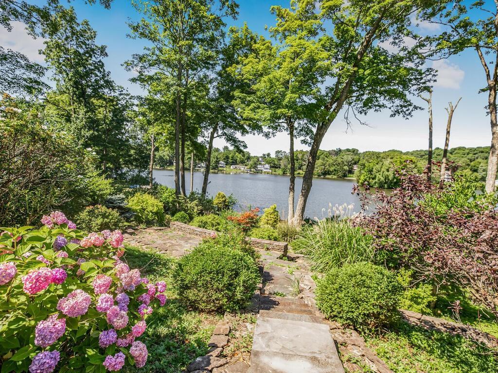 Single Family Truesdale Lake  Westchester County, NY 10590, MLS-H6317959-10