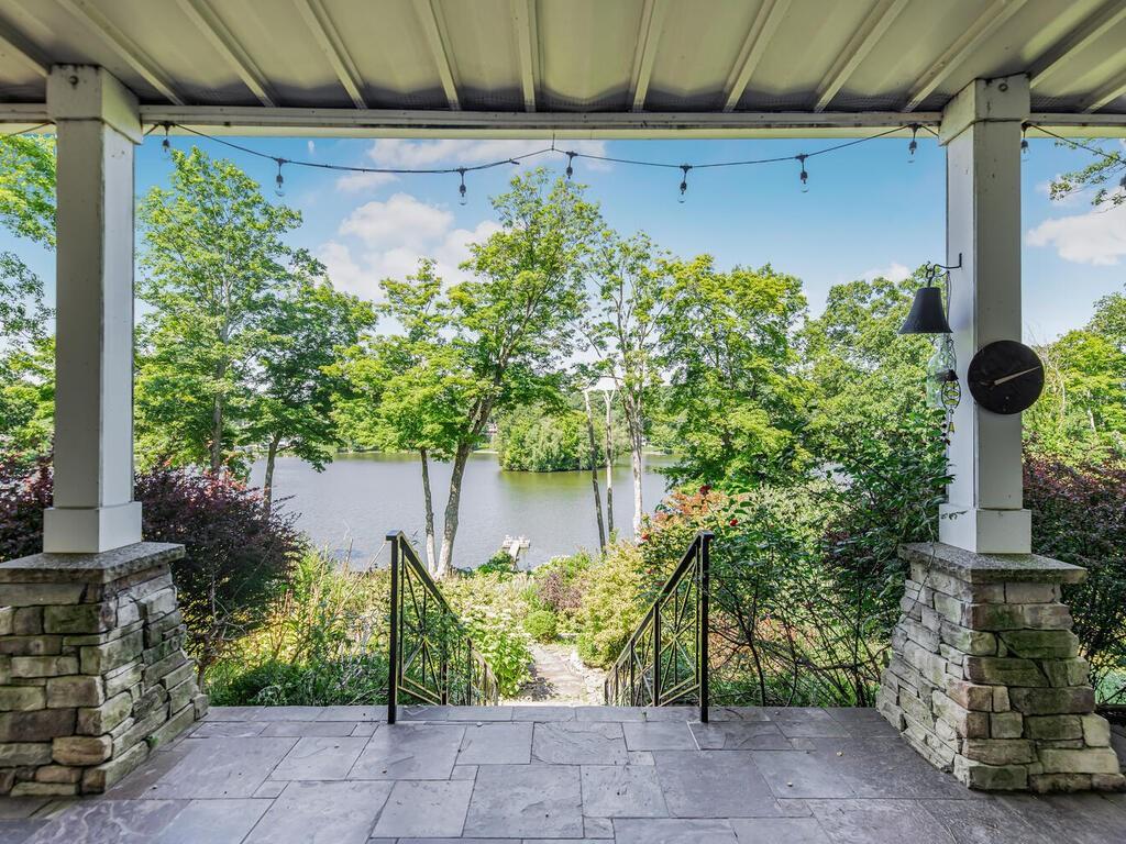 Single Family Truesdale Lake  Westchester County, NY 10590, MLS-H6317959-14