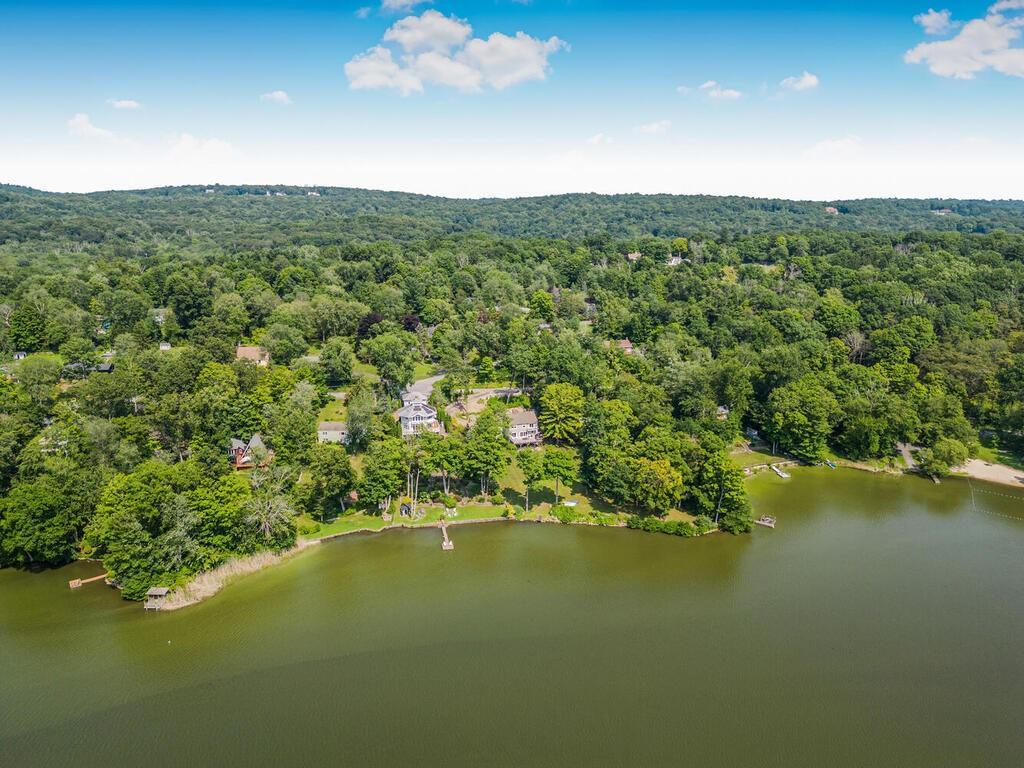 Single Family Truesdale Lake  Westchester County, NY 10590, MLS-H6317959-34