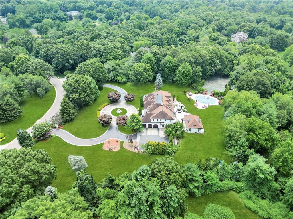 Single Family Old Wagon  Nassau County, NY 11568, MLS-H6318594-3