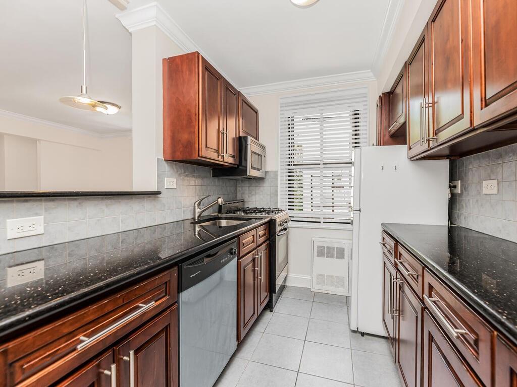Coop Bennett  Manhattan, NY 10040, MLS-H6319010-6