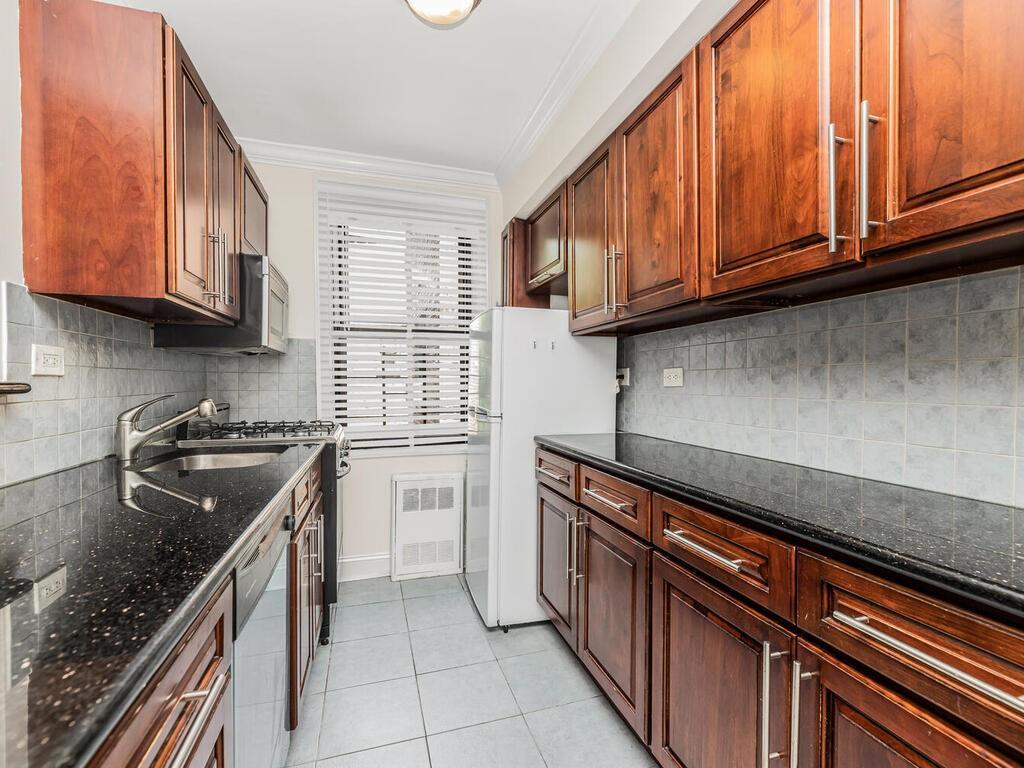 Coop Bennett  Manhattan, NY 10040, MLS-H6319010-7