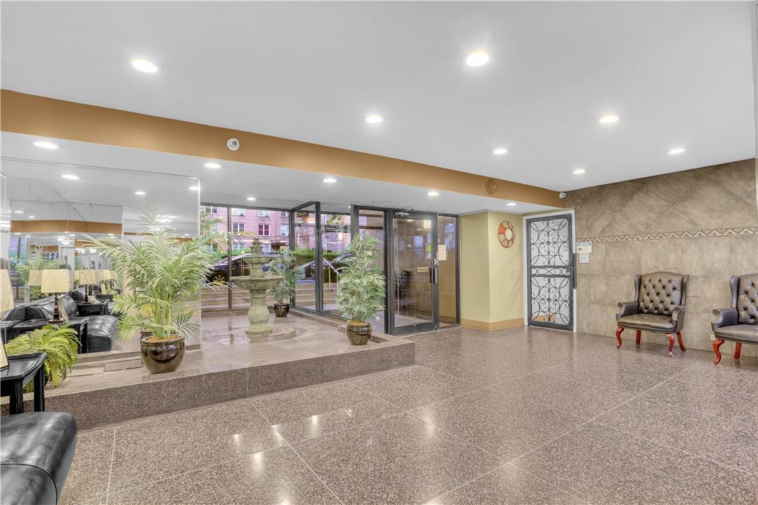Coop Thwaites  Bronx, NY 10467, MLS-H6319418-13