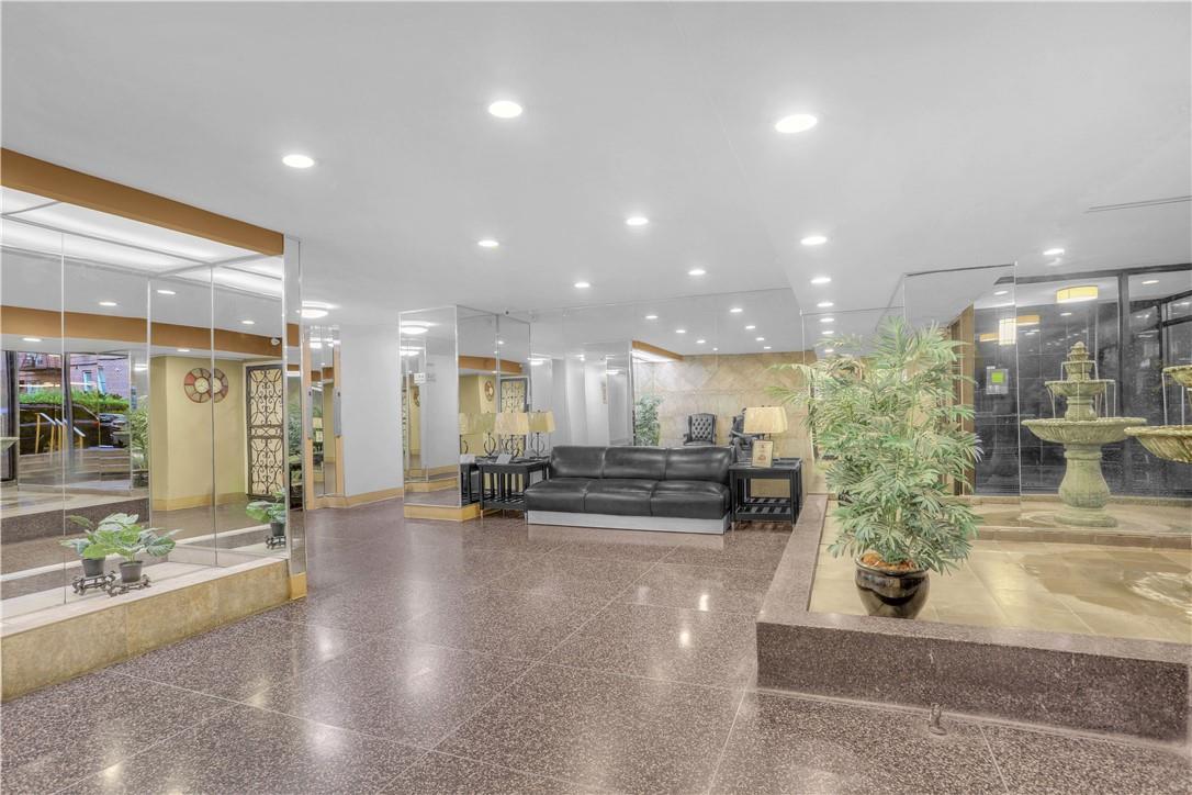 Coop Thwaites  Bronx, NY 10467, MLS-H6319418-14