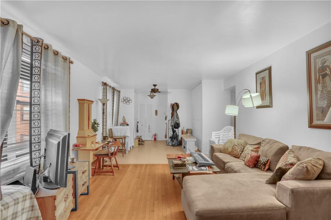 Coop Thwaites  Bronx, NY 10467, MLS-H6319418-3