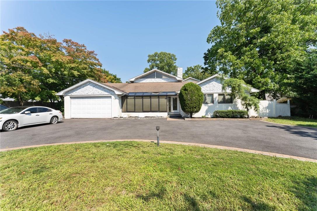 Single Family Mowbray  Suffolk County, NY 11706, MLS-H6319498-3