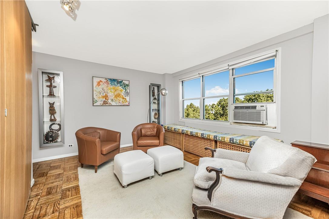 Coop Blackstone  Bronx, NY 10471, MLS-H6319505-2