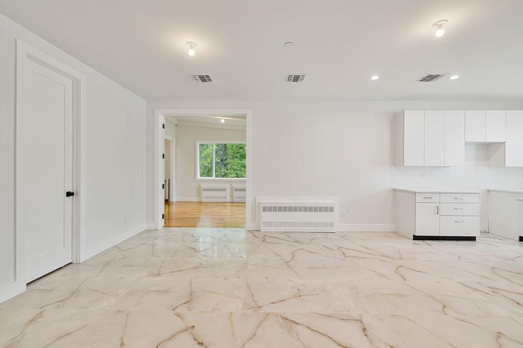 Condo Northbrook  Rockland County, NY 10977, MLS-H6320037-12