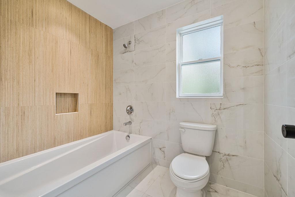 Condo Northbrook  Rockland County, NY 10977, MLS-H6320037-24