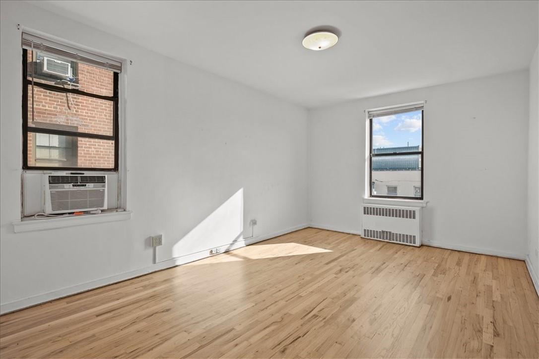 Coop Olinville  Bronx, NY 10467, MLS-H6320047-10