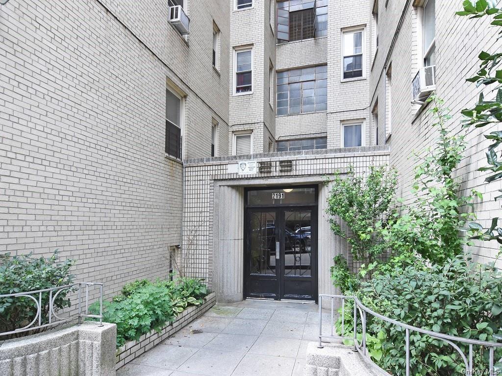Coop Bolton  Bronx, NY 10462, MLS-H6320280-11