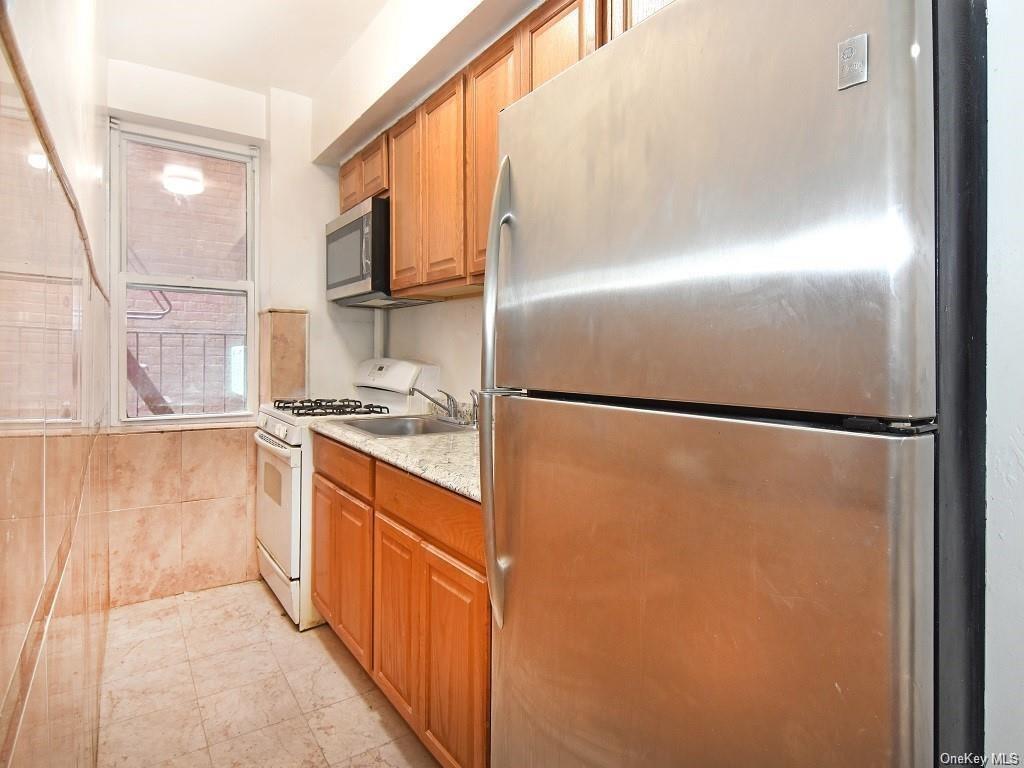 Coop Bolton  Bronx, NY 10462, MLS-H6320280-5