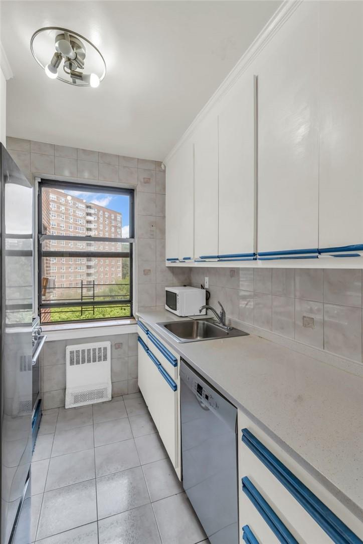 Coop 239th  Bronx, NY 10463, MLS-H6320498-5