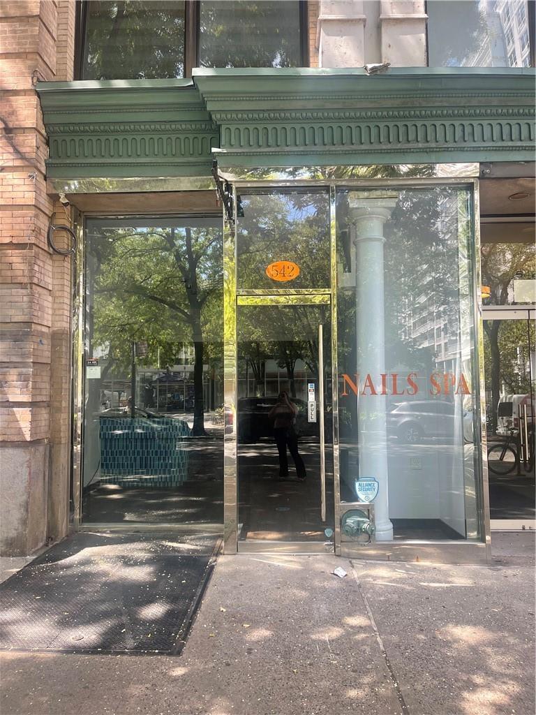 Commercial Lease Laguardia  Manhattan, NY 10012, MLS-H6321181-2
