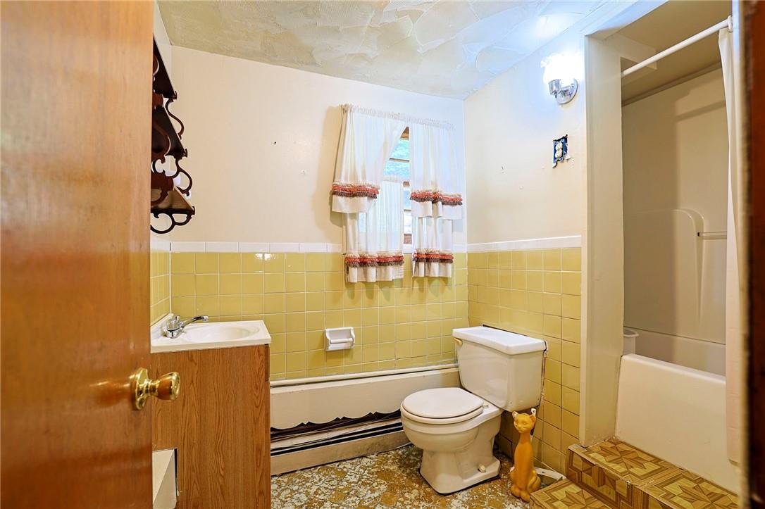 Single Family Greenwood  Dutchess County, NY 12508, MLS-H6321627-27