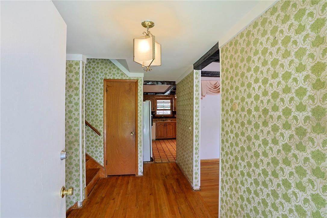 Single Family Greenwood  Dutchess County, NY 12508, MLS-H6321627-35