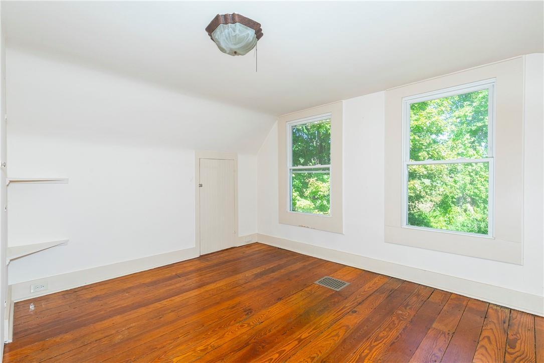 Single Family Angels Crst  Dutchess County, NY 12571, MLS-H6322137-11