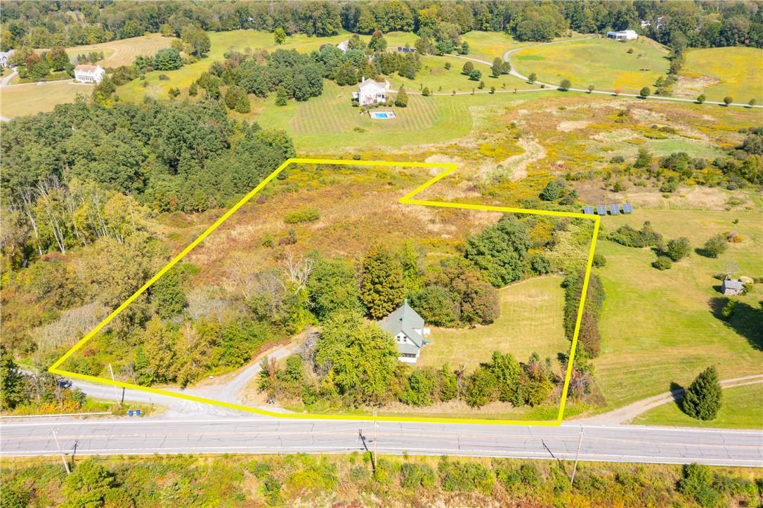 Single Family Angels Crst  Dutchess County, NY 12571, MLS-H6322137-19
