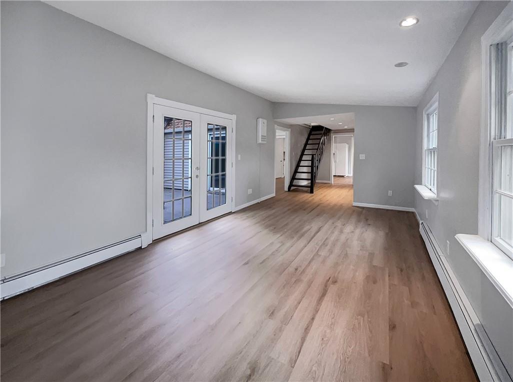 Single Family Waverly  Suffolk County, NY 11738, MLS-H6322257-18