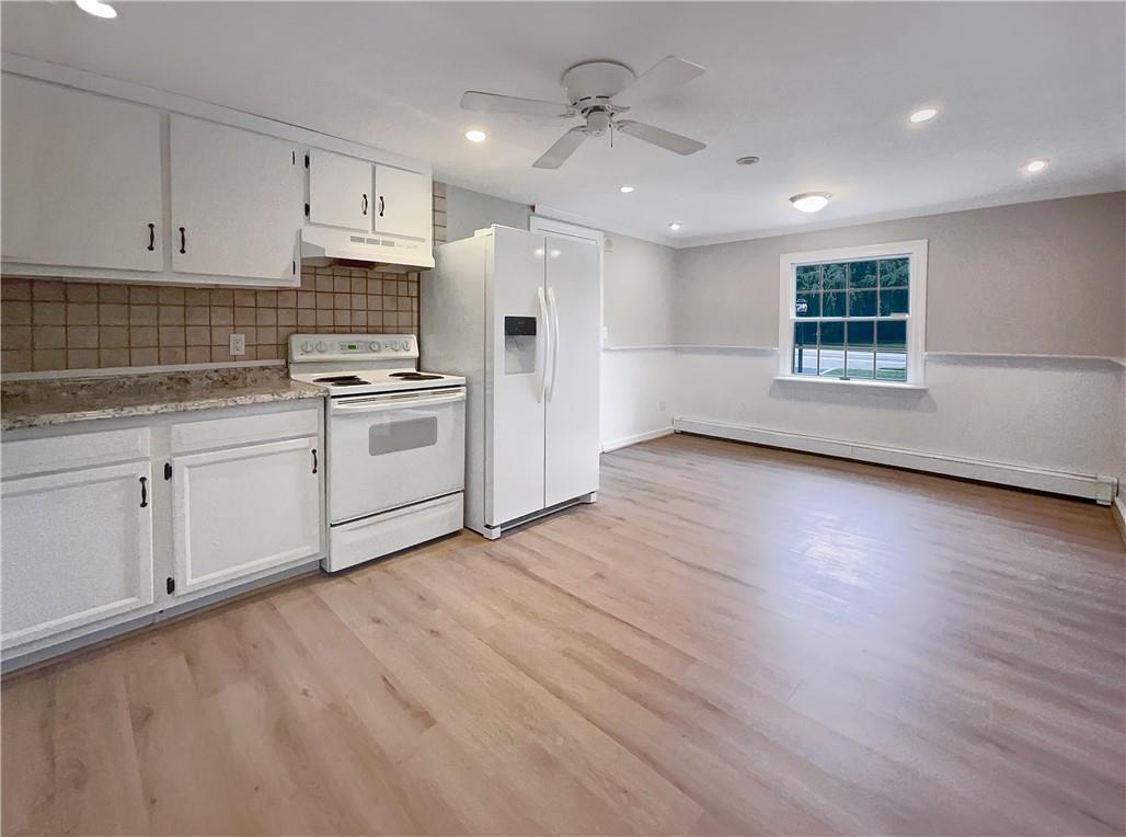 Single Family Waverly  Suffolk County, NY 11738, MLS-H6322257-7