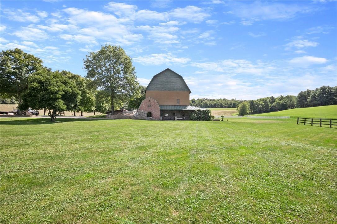 Single Family Daley  Dutchess County, NY 12603, MLS-H6322312-20