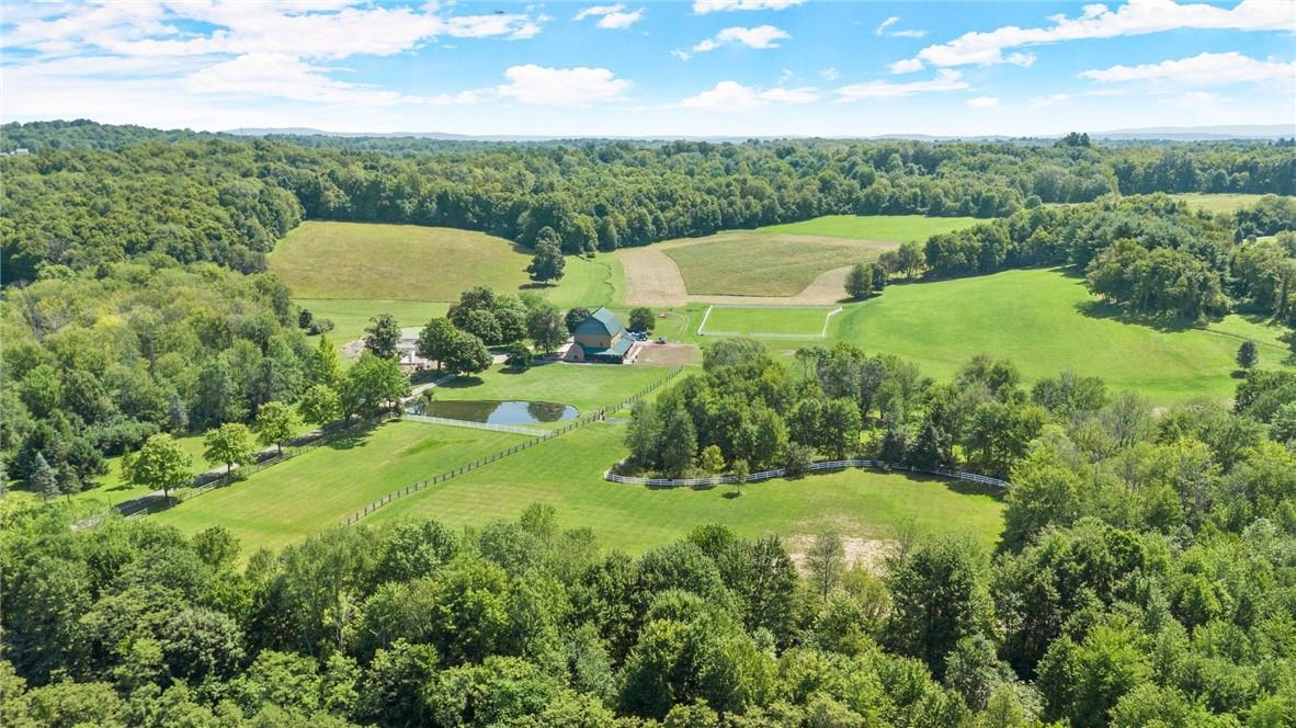 Single Family Daley  Dutchess County, NY 12603, MLS-H6322312-21
