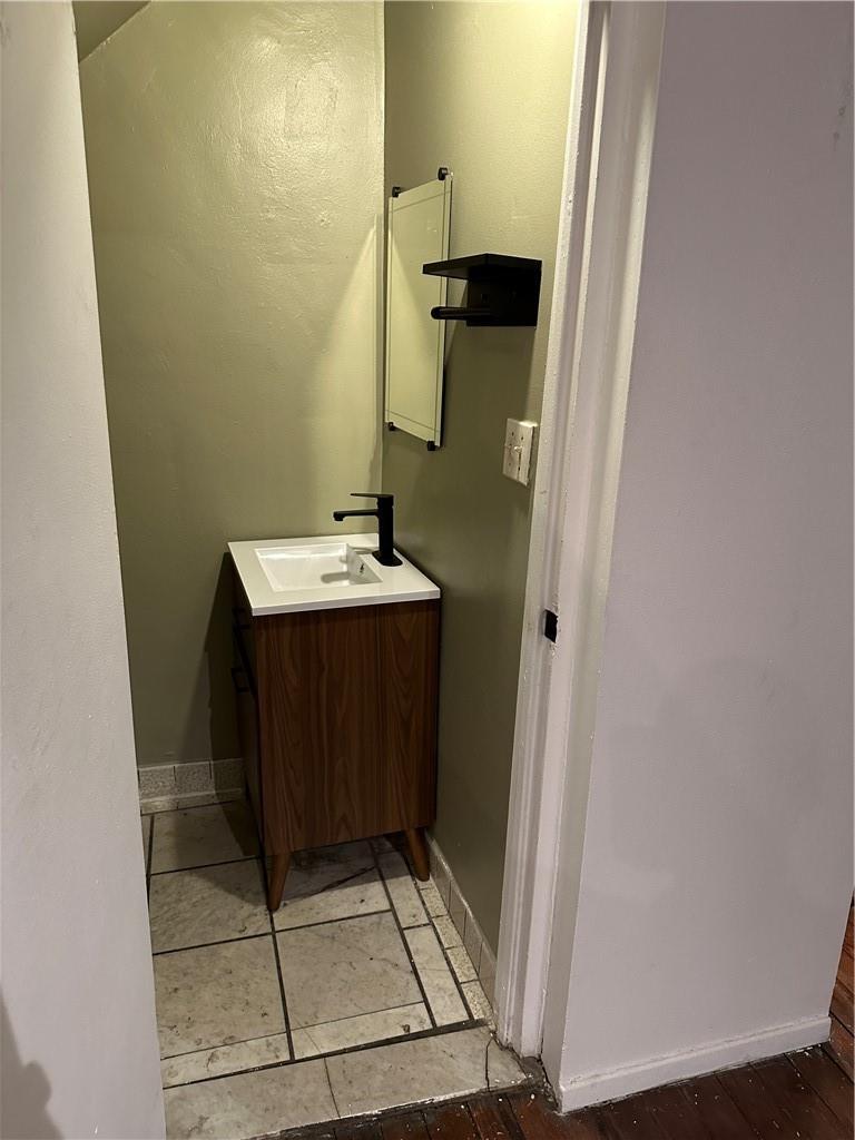 Commercial Lease West 50th  Manhattan, NY 10019, MLS-H6322363-2
