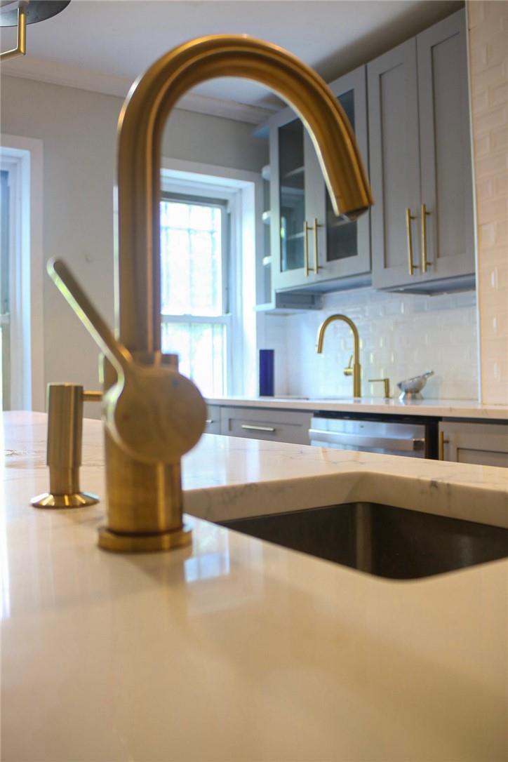 Single Family Midwood  Brooklyn, NY 11225, MLS-H6322563-12