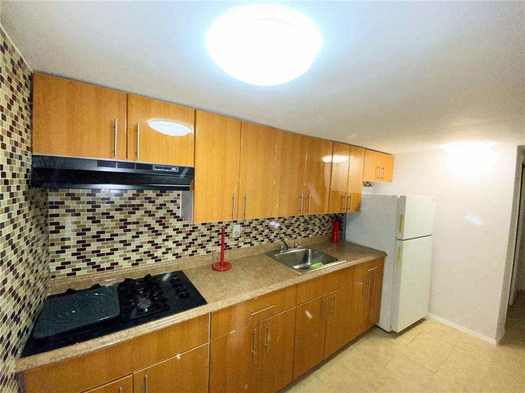 Single Family 59th  Brooklyn, NY 11234, MLS-H6322582-14