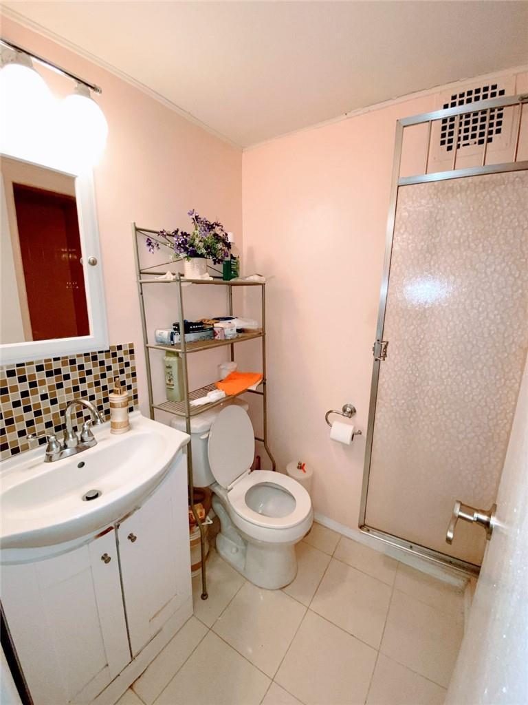 Single Family 59th  Brooklyn, NY 11234, MLS-H6322582-21